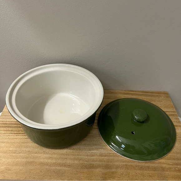 Vintage Hall China 66 Individual Casserole Dish with Lid in Green 6” - Picture 3 of 10
